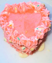 Load image into Gallery viewer, Cake (Deposit Only)