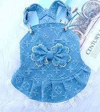 Cargar imagen en el visor de la galería, Flower Jean Dress
