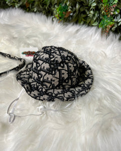 Adore Bucket hat set